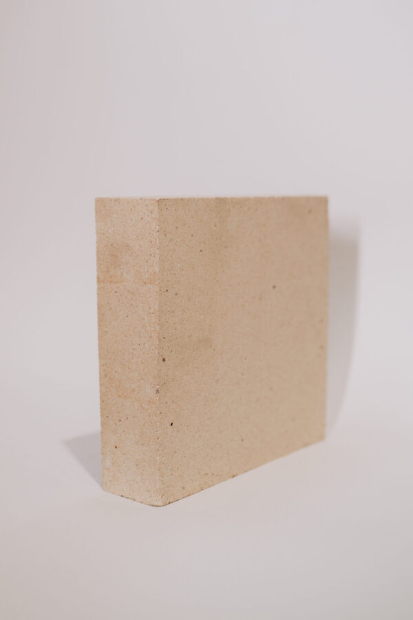 Šamotinė dviguba vertikali arkinė plyta Superton AL44 1X24, 76/52x230x230 mm - Image 1