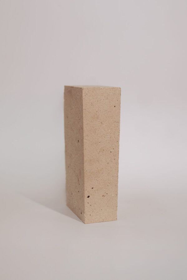 Šamotinė vertikali arkinė plyta Normaton AS 1X10-76, 81/71x230x230 mm - Image 1